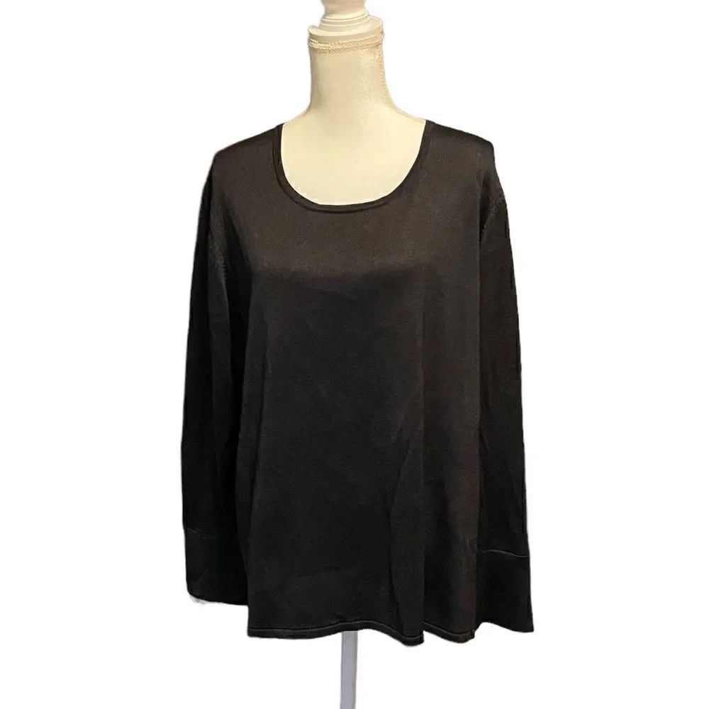 DKNY 100% Silk Black Long Sleeve Blouse with Beige Sleeve Accent Women’s 2